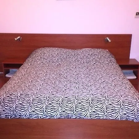 Хотел бон релакс Ravadinovo